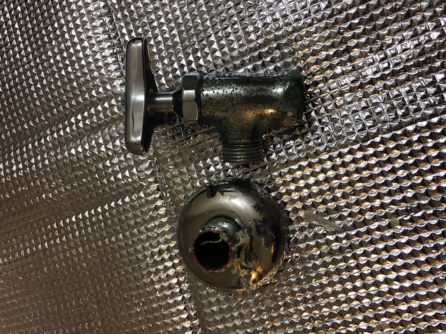 止水栓 止水栓